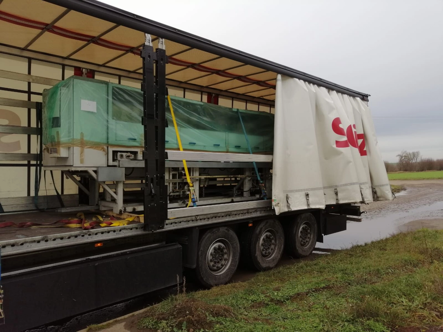  Steitz Transport Systeme GmbH - Spedition - beladener LKW