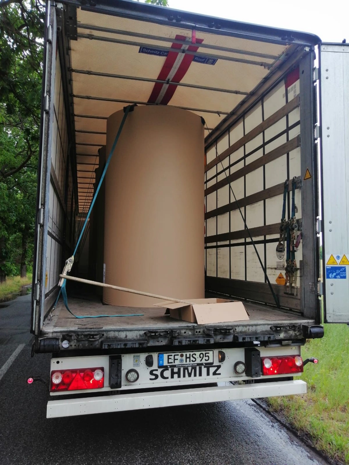  Steitz Transport Systeme GmbH - Spedition - beladener LKW